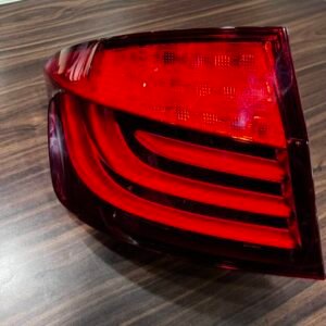 Stop light BMW F10 R/L ضوء خلفي يسار بي ام دبليو 2012/520