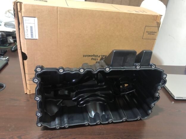 Oil pan crankcaseكرنكيس ايل اويل ماكينة